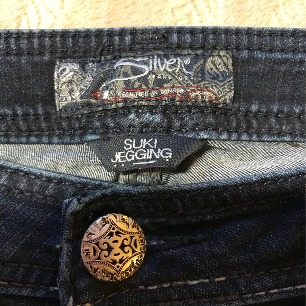 Silver Suki jeggings dark blue jeans hem wear Size 29/29 - Picture 4 of 8
